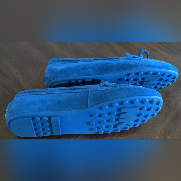 Michael Kors Flats, size 6, color Blue 🔵 - Picture 4 of 4